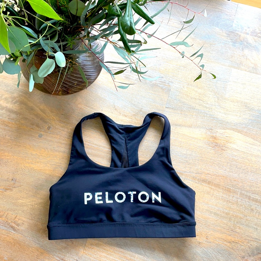 Peloton + Lululemon Invigorate Bra size 6
